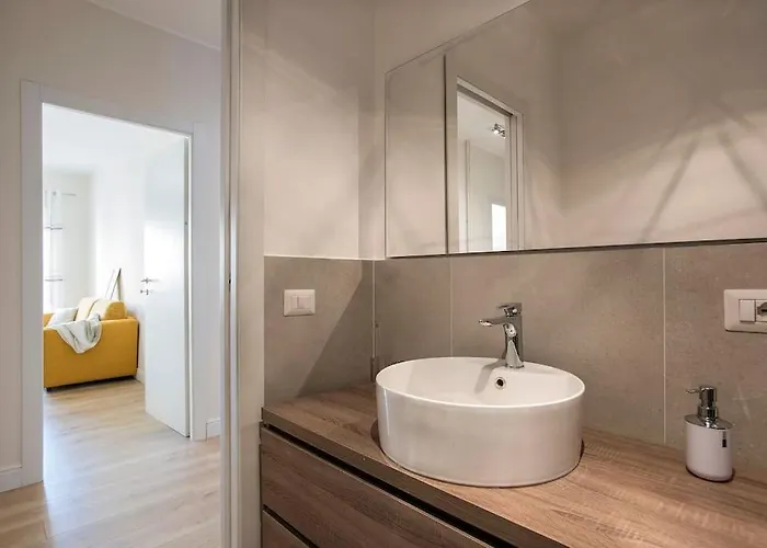 Moderno Tuscolana 2 Bdr And Living Metro A * Rome