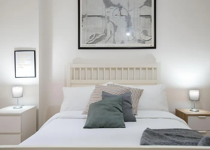 Moderno Tuscolana 2 Bdr And Living Metro A Appartement Rome
